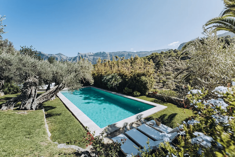 pool finca son salas